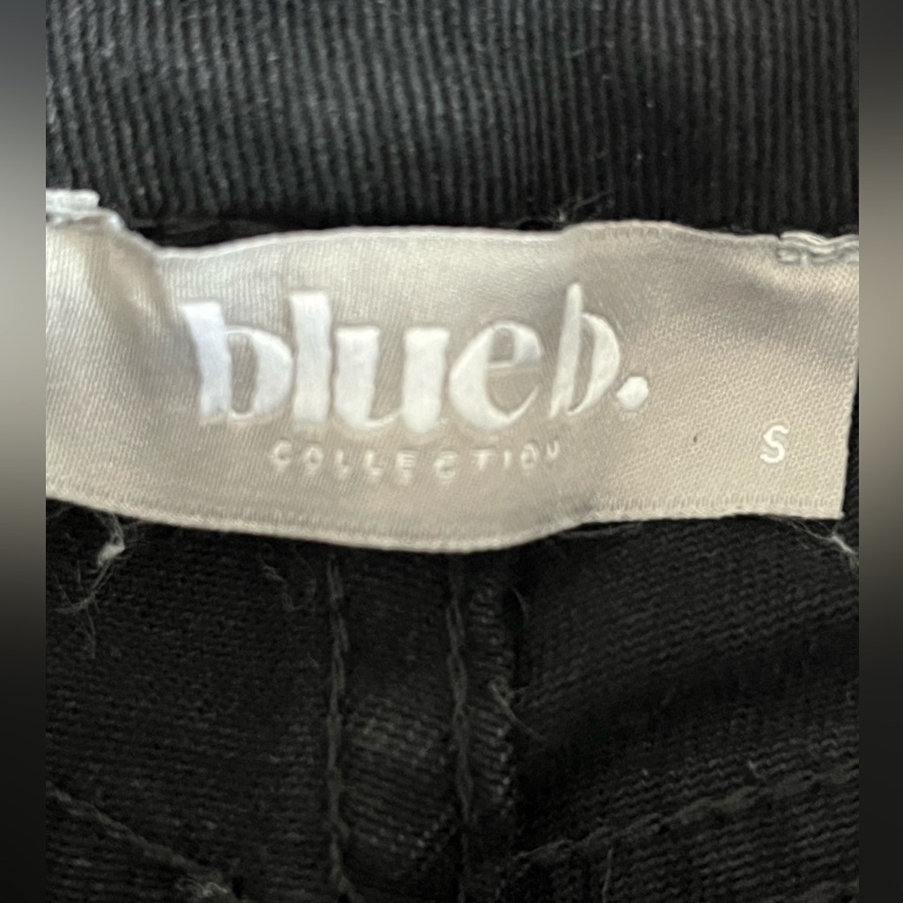 Black Rhinestone Studded Women's High Rise Jeans Cropped Distressed Stretch Sz S - Picture 4 of 5